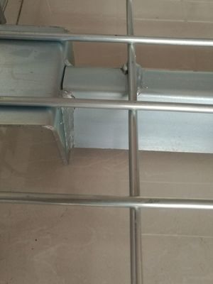 Heavy Duty Wire Mesh Tray Practical Heavy Duty Pallet Rack Wire Mesh Decking For Shelving