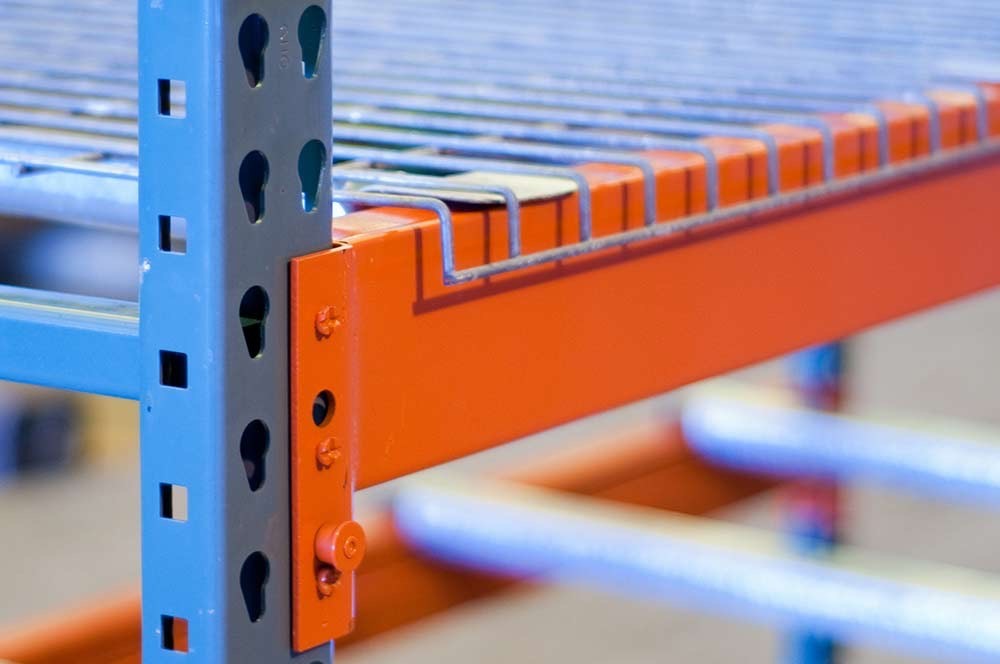 Teardrop Heavy Duty Steel Selective Pallet Racking System For Warehousing Solutions