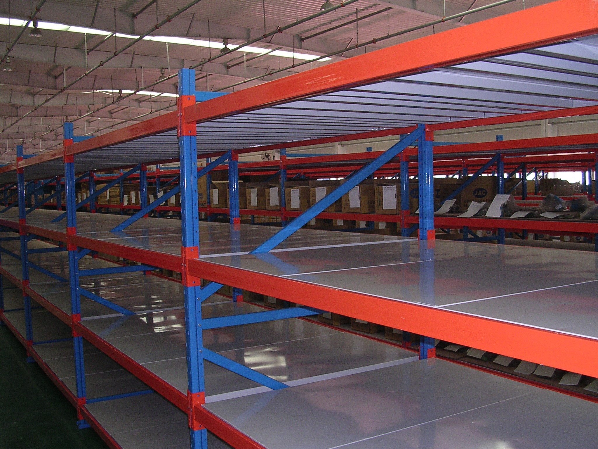 Lightweight Long Span Shelves Storage Warehouse Rack With Robust Design FEM Standard