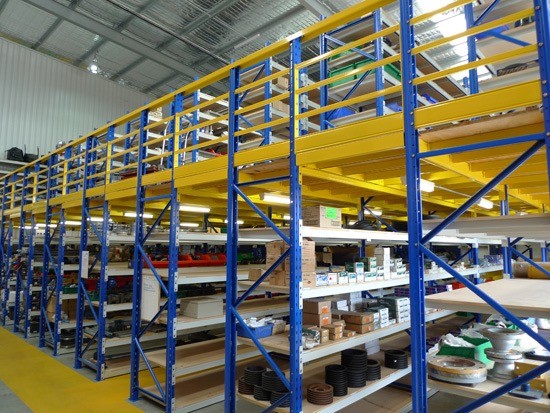 Adjustable Mezzanine Floor Rack , Warehouse Storage Mezzanine Platform Shelf
